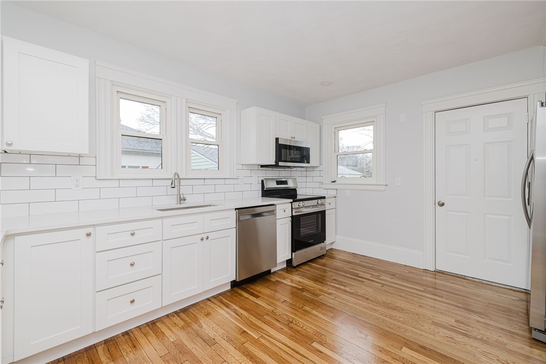 1120 West Shore Road Warwick, RI 02889 - Photo 9 of 50 Gallery Image 9
