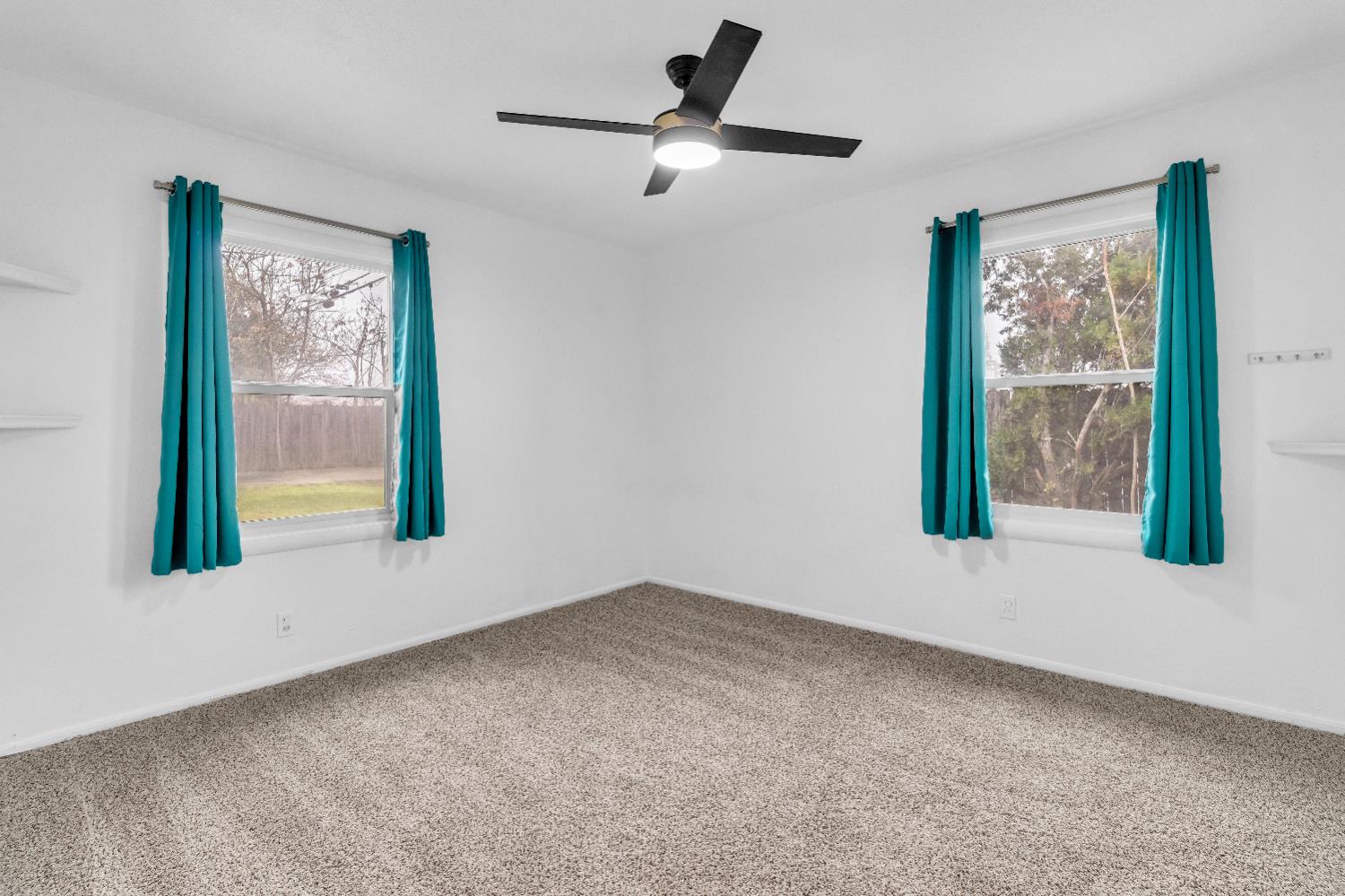 2500 Ethan Way Sacramento, CA 95821 - Photo 12 of 28 a view of an empty room with a window