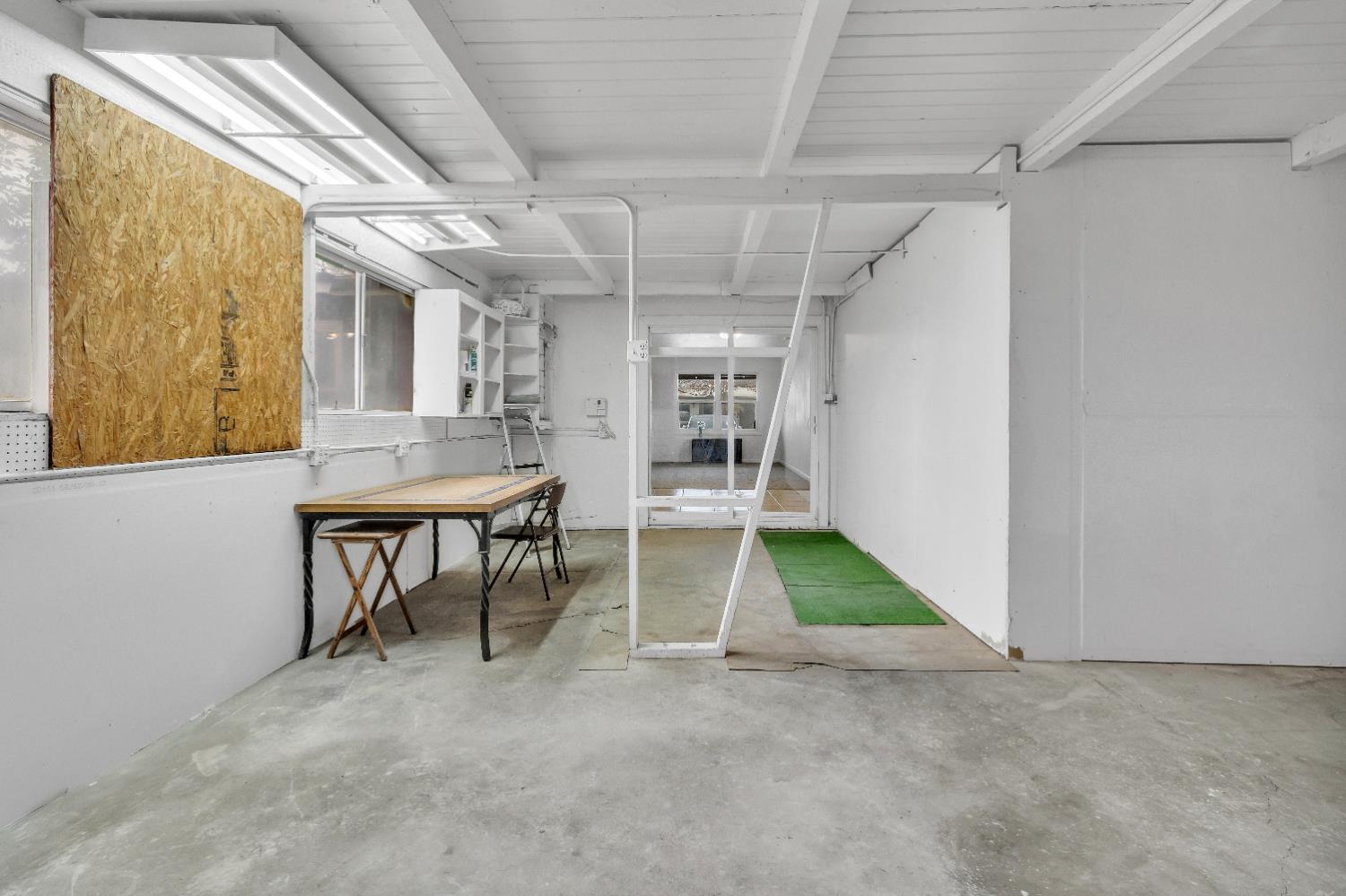 2500 Ethan Way Sacramento, CA 95821 - Photo 19 of 28 a view of room with furniture