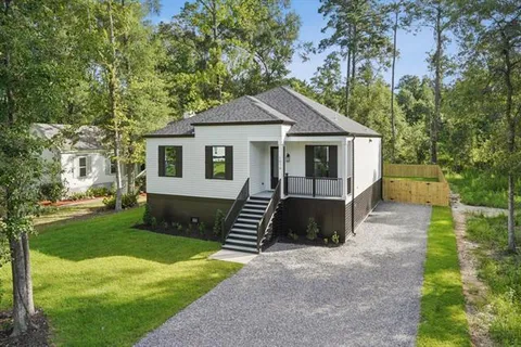 $448,000 | 1016 West 19th Avenue, Covington, LA 70433
