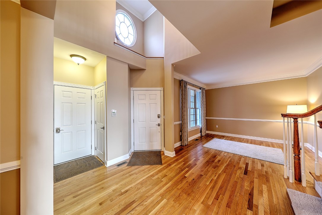 419 Albion Road, Unit 25 Lincoln, RI 02865 - Photo 4 of 46 Looking at Living Room from Entry