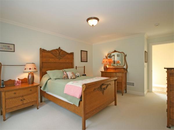 27 Boyden Road Medfield, MA 02052 - Photo 9 of 28 Gallery Image 9