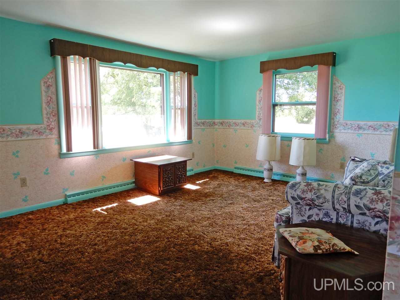 3056 18th Road, Unit RIVERLAND AREA Escanaba, MI 49829 - Photo 8 of 27