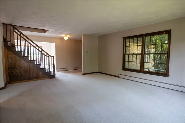 $325,000 | 2 Wellington Drive, Endicott, NY 13760