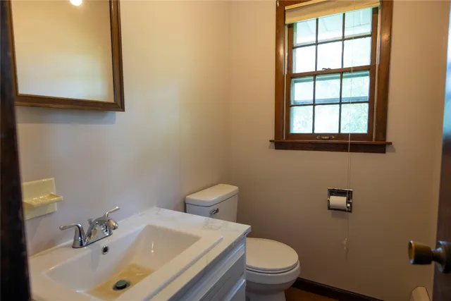 $325,000 | 2 Wellington Drive, Endicott, NY 13760