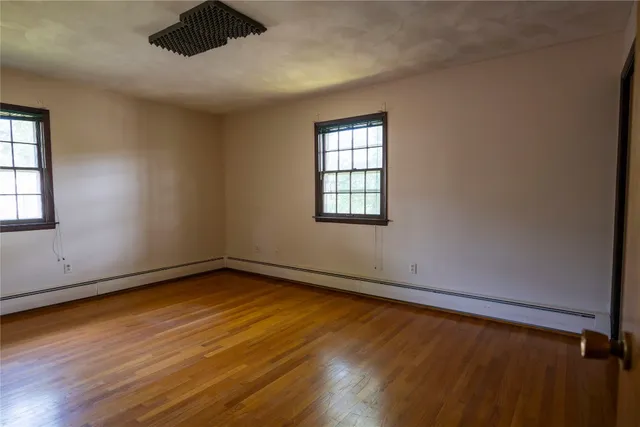 $325,000 | 2 Wellington Drive, Endicott, NY 13760