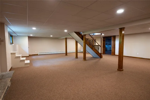 $325,000 | 2 Wellington Drive, Endicott, NY 13760