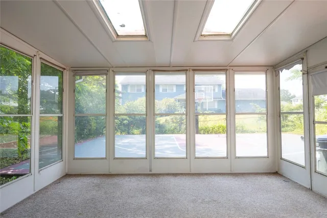 $325,000 | 2 Wellington Drive, Endicott, NY 13760