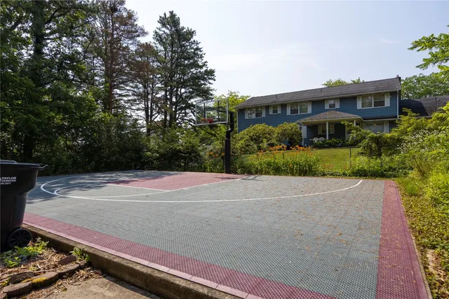 $325,000 | 2 Wellington Drive, Endicott, NY 13760