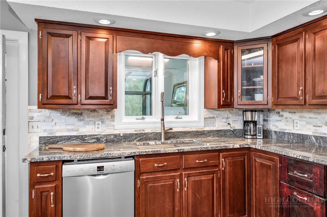 346 Clear View Ridge Crumpler, NC 28617 - Photo 25 of 50