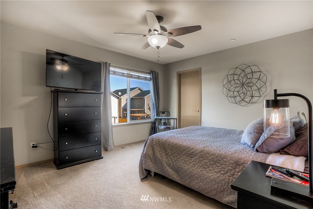 3074 Walker Road DuPont, WA 98327 - Photo 11 of 19