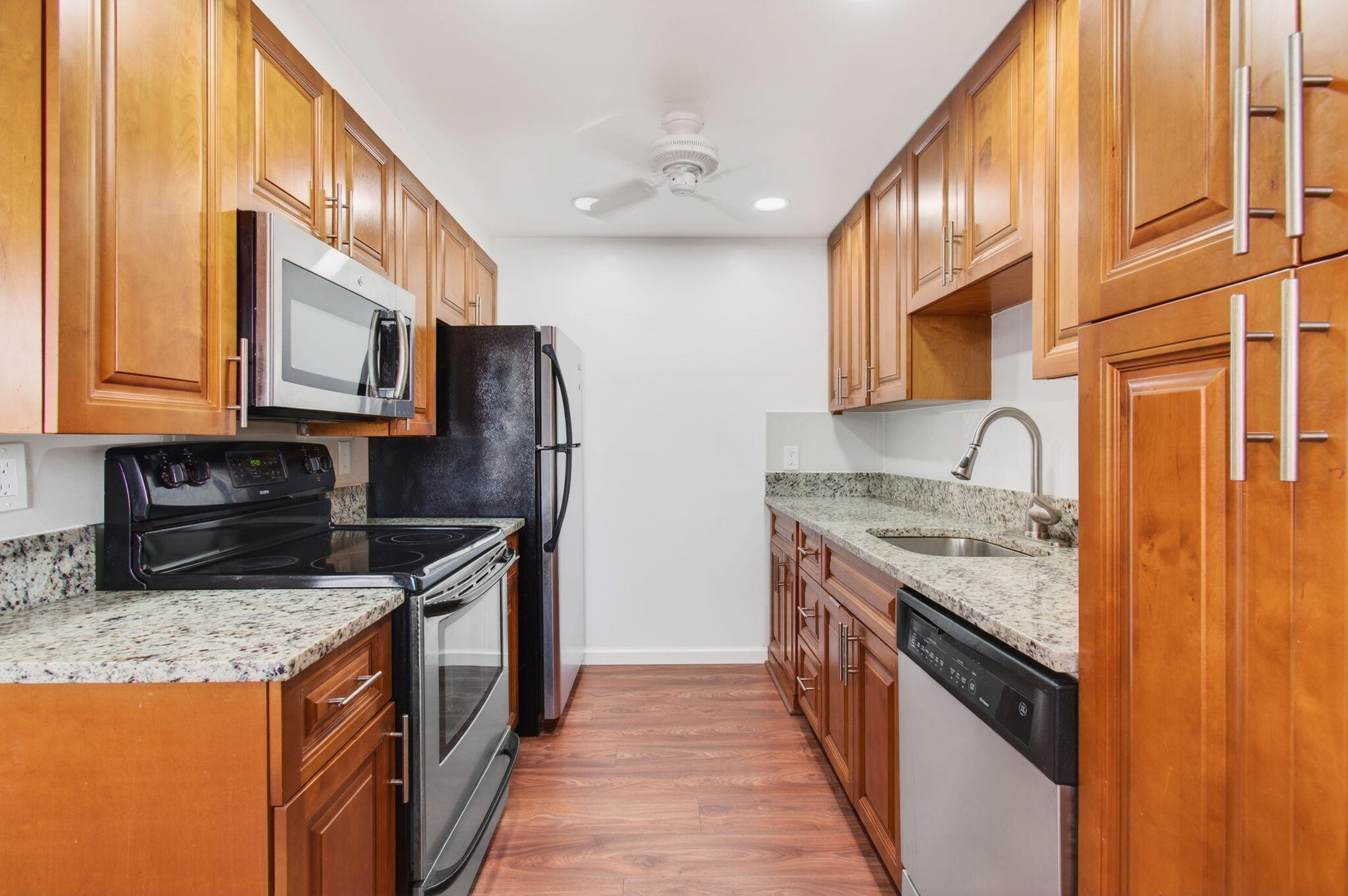2035 Cornwall East Boca Raton, FL 33434 - Photo 5 of 105 22-web-or-mls-DSC_9795