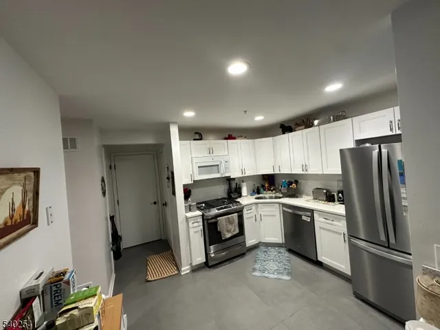 $3,700 | 38 Buchanon Court, West Orange, NJ 07052