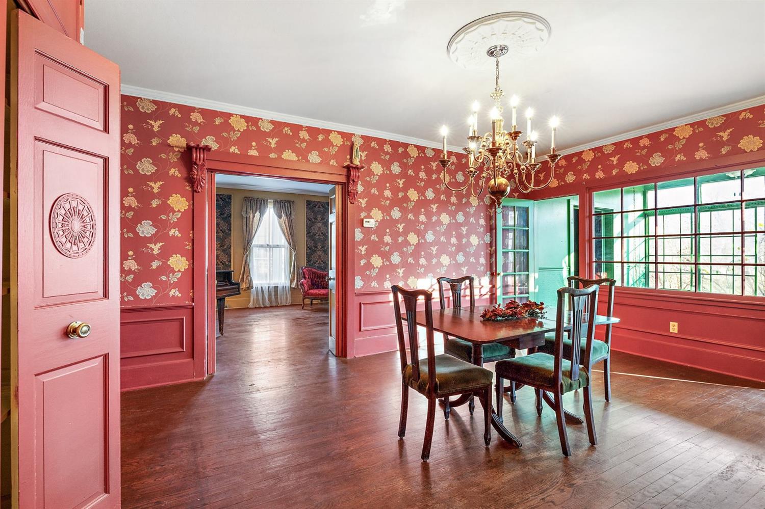 1506 Ridge Road Munster, IN 46321 - Photo 11 of 40 1500x999