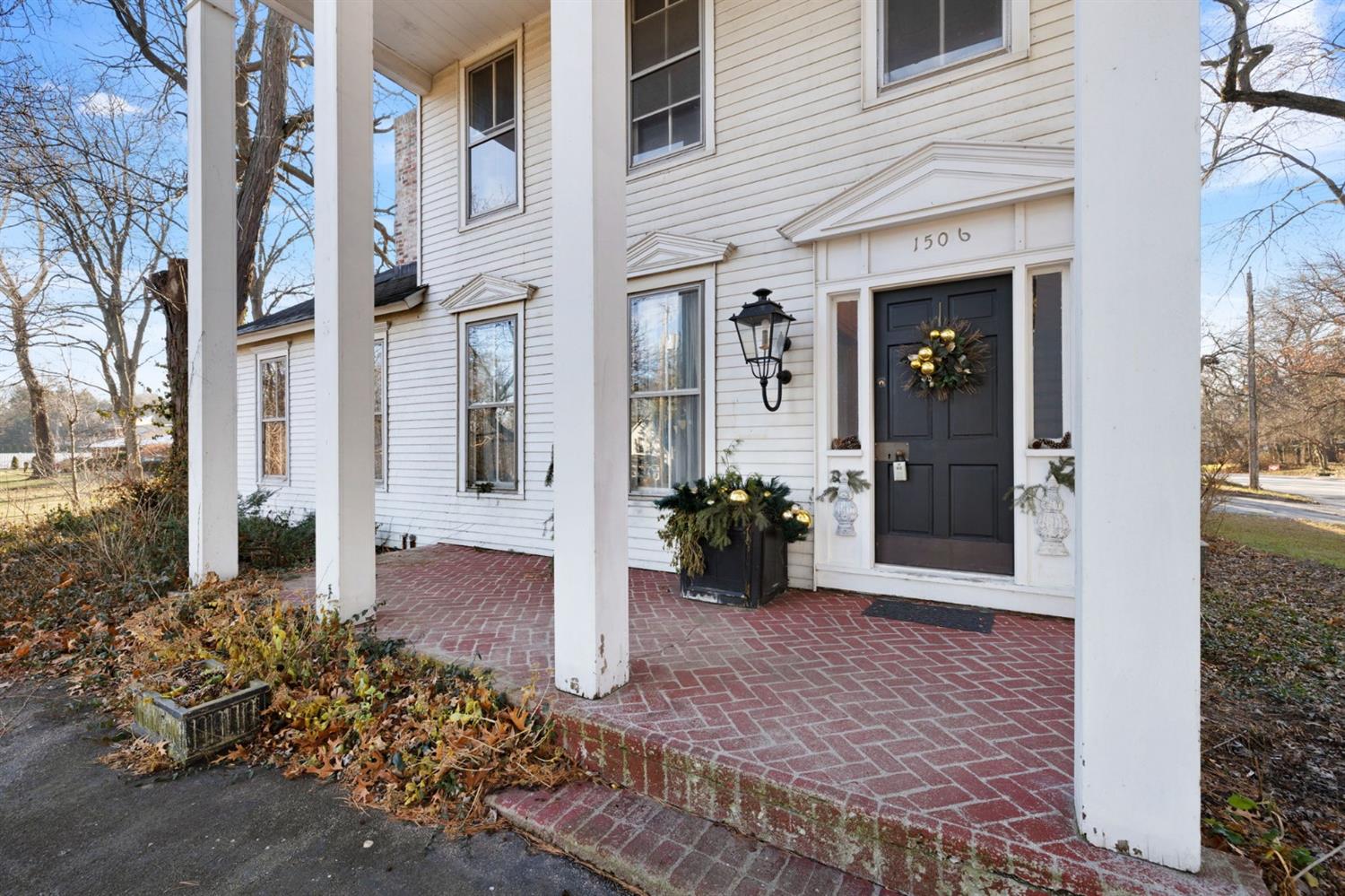 1506 Ridge Road Munster, IN 46321 - Photo 2 of 40 1500x999
