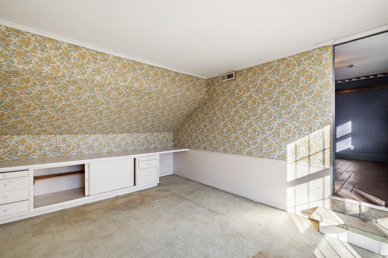 1506 Ridge Road Munster, IN 46321 - Photo 33 of 40 1500x999