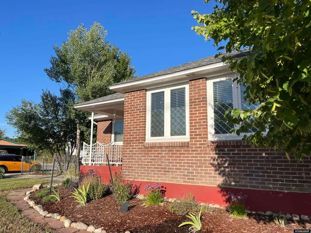 $480,000 | 200 Sweetwater Street, Lander, WY 82520