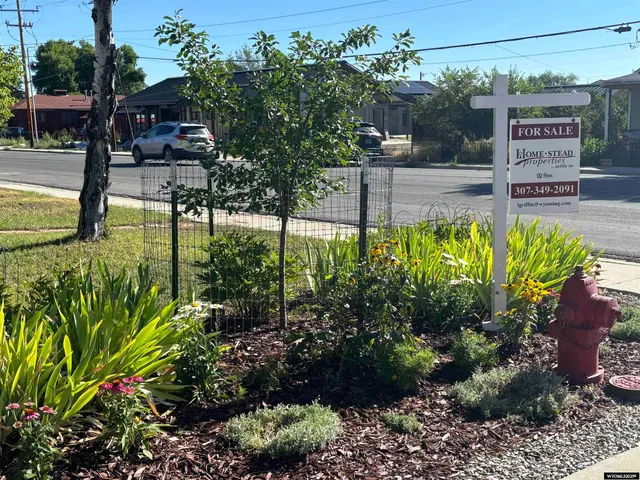 $480,000 | 200 Sweetwater Street, Lander, WY 82520