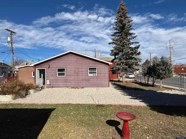 $480,000 | 200 Sweetwater Street, Lander, WY 82520