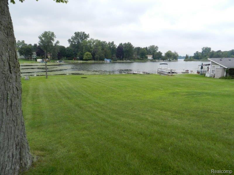 9091 Evee Road Clarkston, MI 48348 - Photo 3 of 19 Evee4.jpg