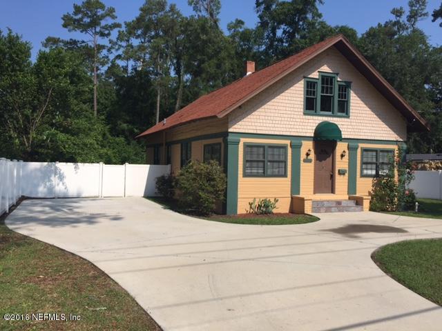 3308 St Augustine Road Jacksonville, FL 32207 - Photo 3 of 21 a front view of a house with yard