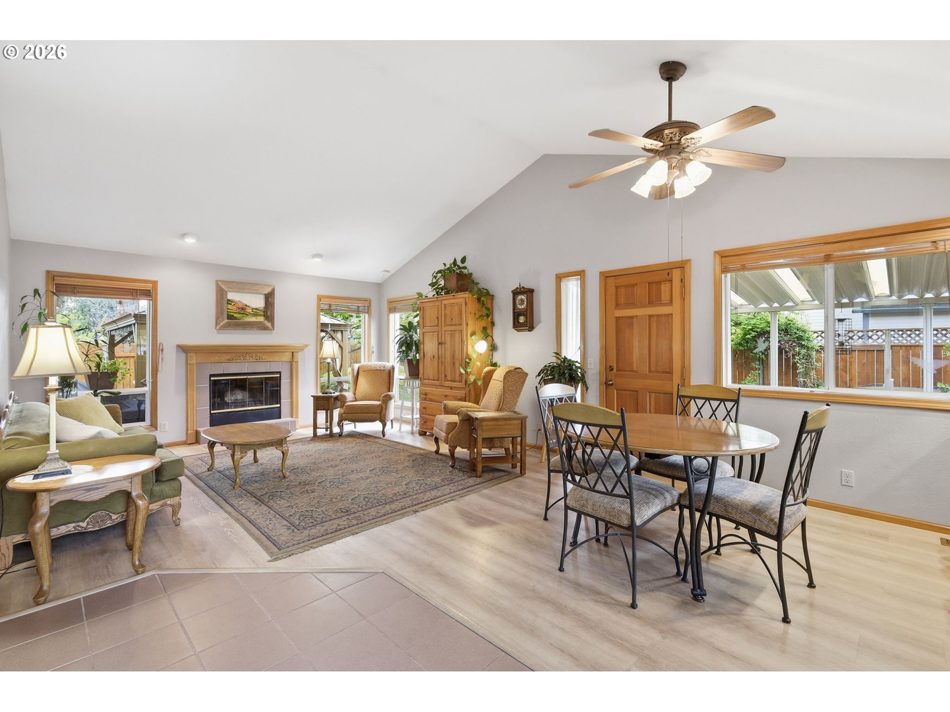 399 72nd Place Springfield, OR 97478 - Photo 4 of 28