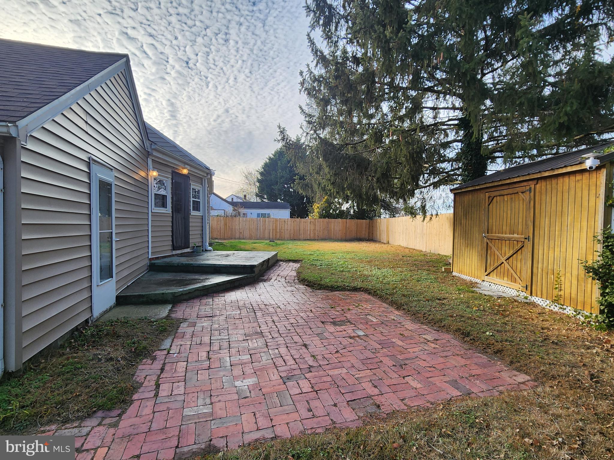 512 State Street Seaford, DE 19973 - Photo 24 of 32 a view of back yard of the house