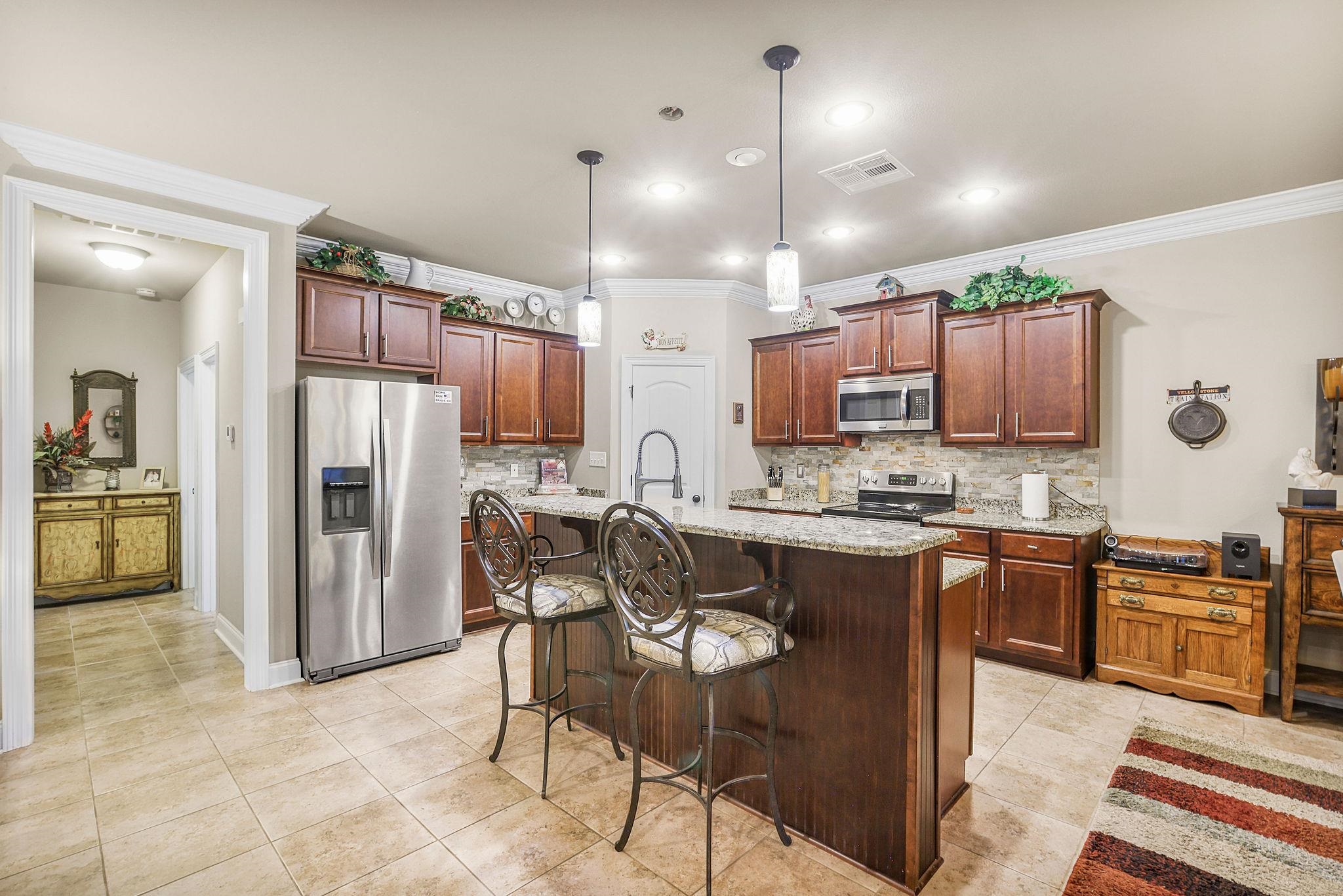 1090 Destin Avenue Foley, AL 36535 - Photo 7 of 30 Kitchen