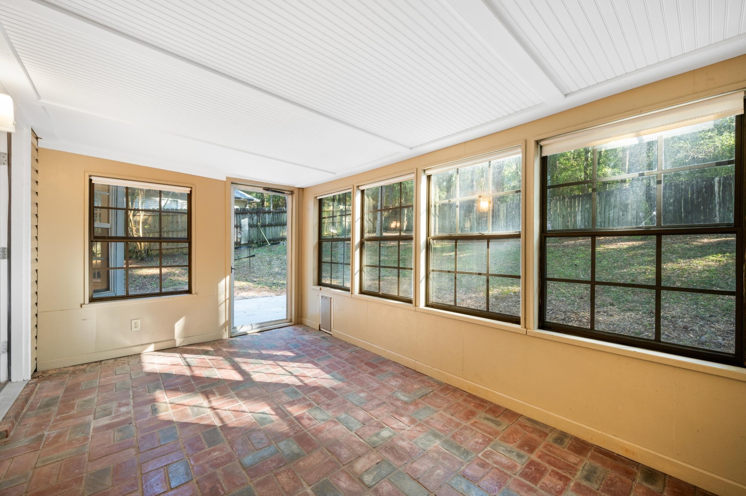 136 Donna Circle Daphne, AL 36526 - Photo 13 of 28 Sun Room