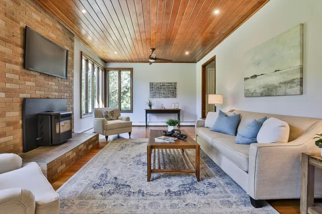 $565,000 | 123 Musquash Road, Hudson, NH 03051