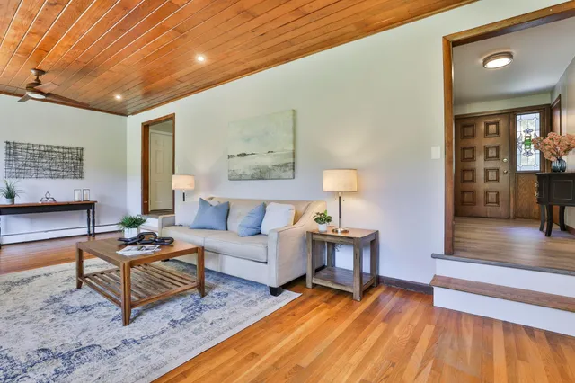 $565,000 | 123 Musquash Road, Hudson, NH 03051