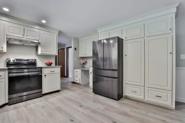 $565,000 | 123 Musquash Road, Hudson, NH 03051