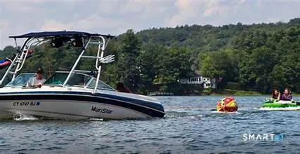 $1,850,000 | 431 West Wakefield Boulevard, Winchester, CT 06098