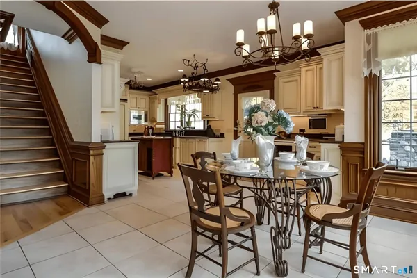 $1,850,000 | 431 West Wakefield Boulevard, Winchester, CT 06098