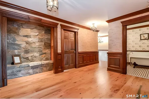 $1,850,000 | 431 West Wakefield Boulevard, Winchester, CT 06098