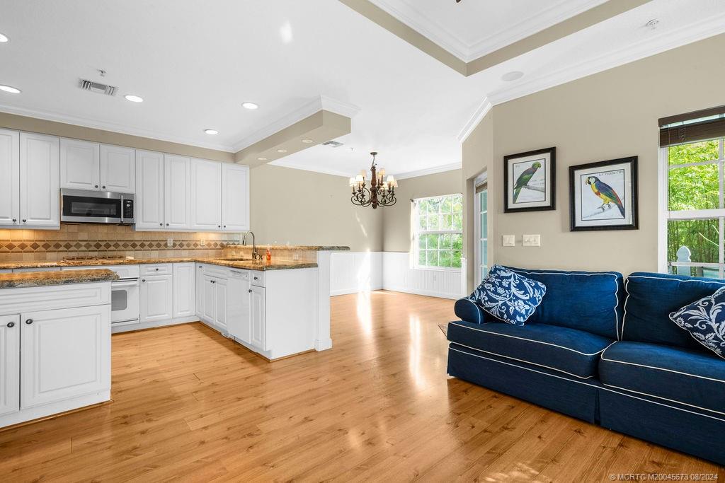 606 Southwest Cleveland Avenue Stuart, FL 34994 - Photo 20 of 58 Gallery Image 20