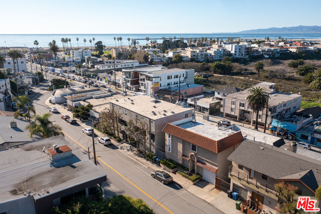 332 Culver Boulevard Playa del Rey, CA 90293 - Photo 26 of 45
