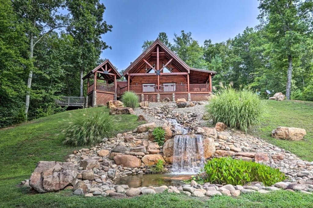 895 Obes Branch Road Sevierville, TN 37876 - Photo 3 of 46