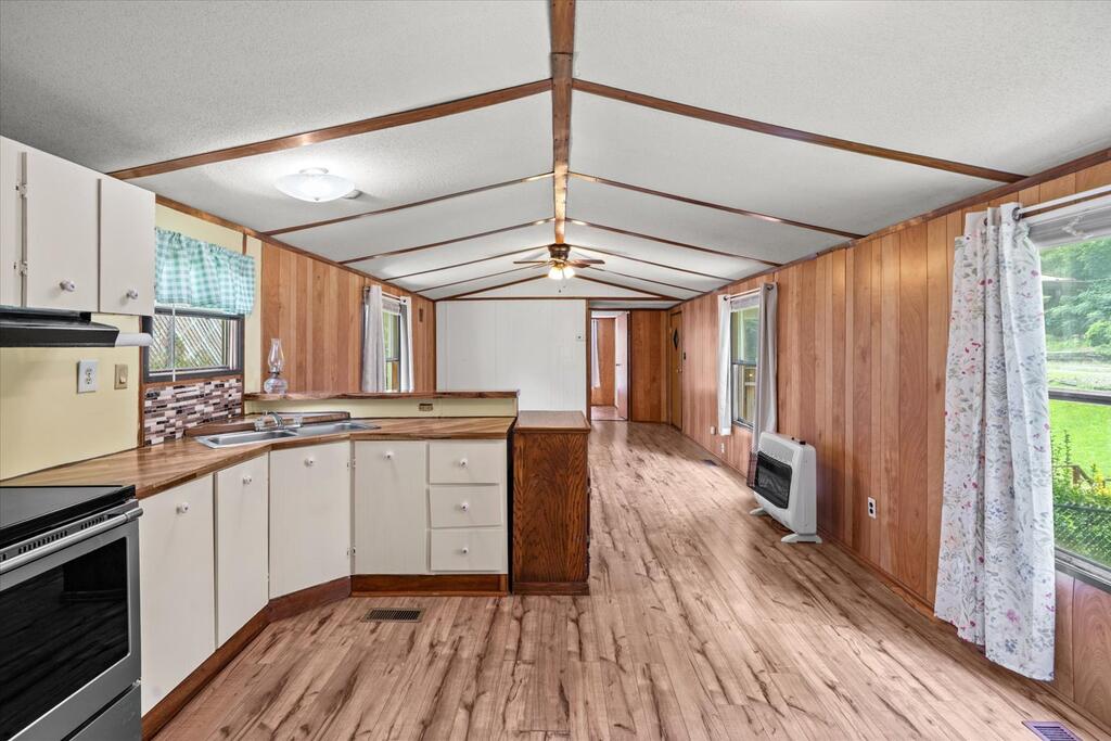 617 Ridley Road Chatsworth, GA 30705 - Photo 12 of 39 Gallery Image 12