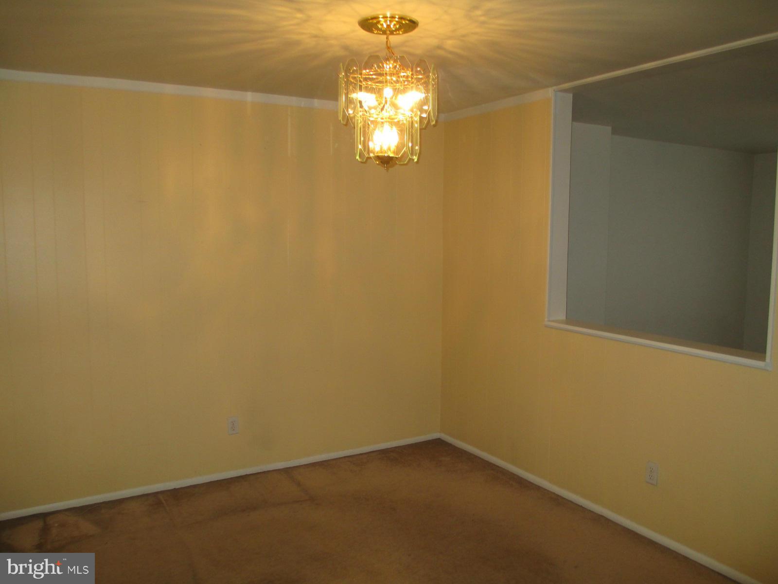 3627 Clarenell Road Baltimore, MD 21229 - Photo 4 of 13 Dining Room