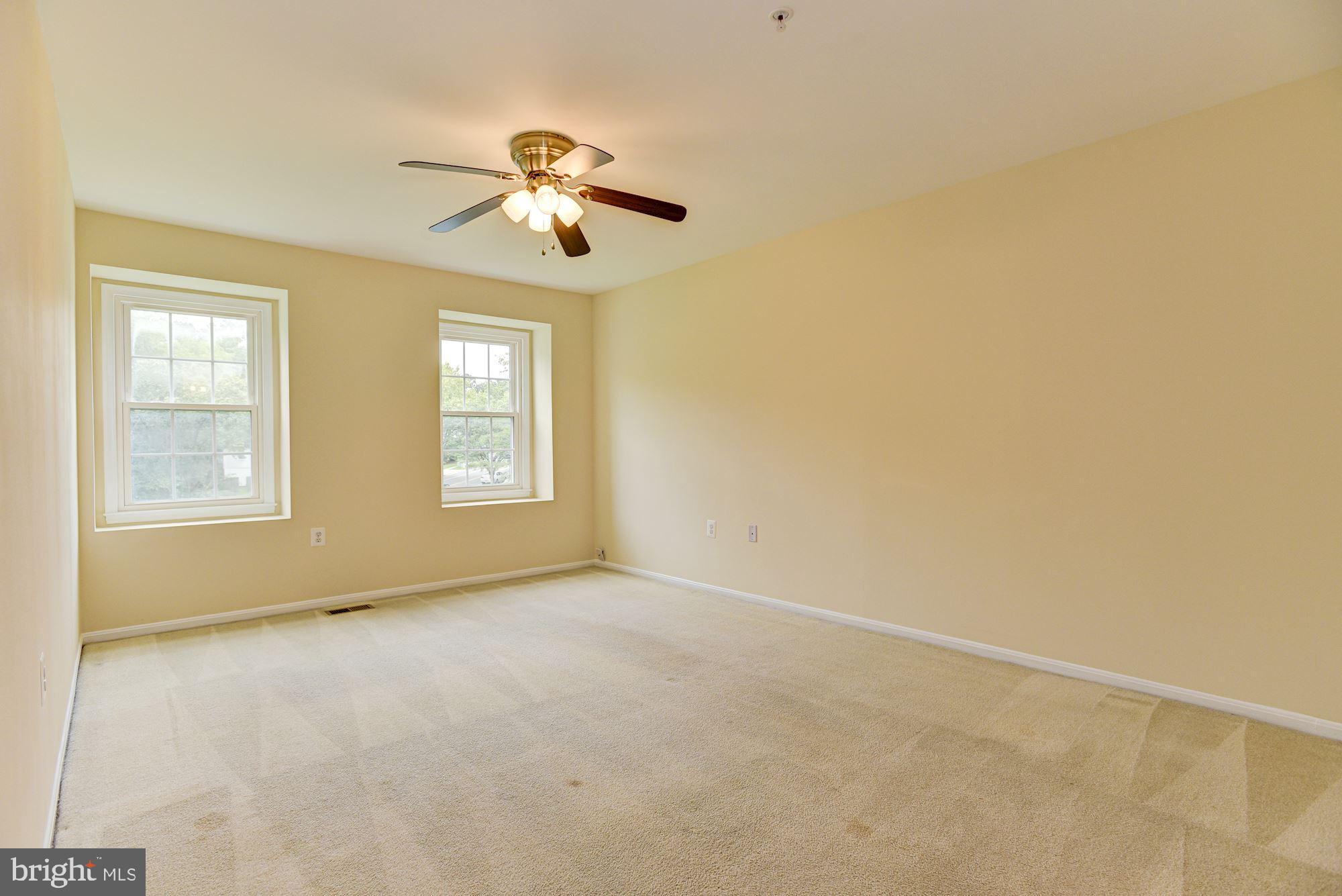 13001 North Point Lane Laurel, MD 20708 - Photo 16 of 39 Primary Bedroom Suite