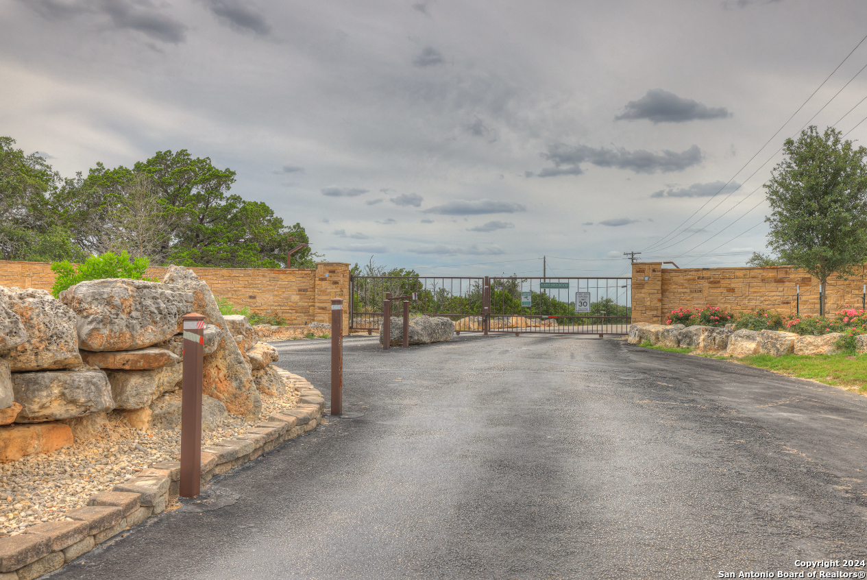 283 Blue Bonnet Breeze Spring Branch, TX 78070 - Photo 5 of 25