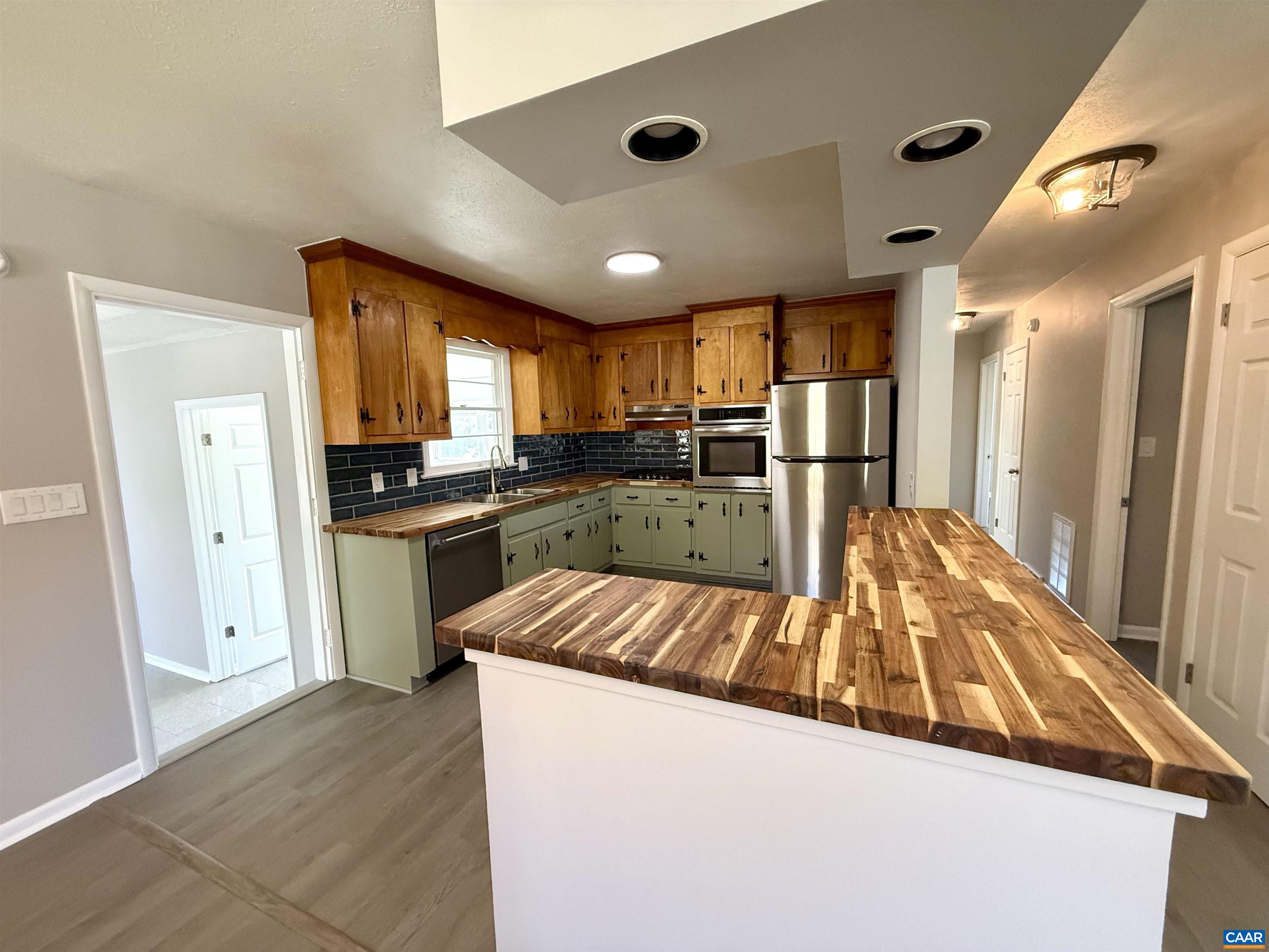 604 Market Street Waynesboro, VA 22980 - Photo 4 of 30