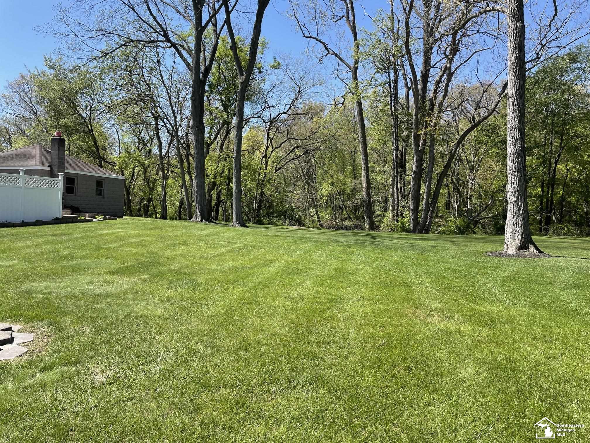 7815 Summerfield Road Lambertville, MI 48144 - Photo 10 of 36