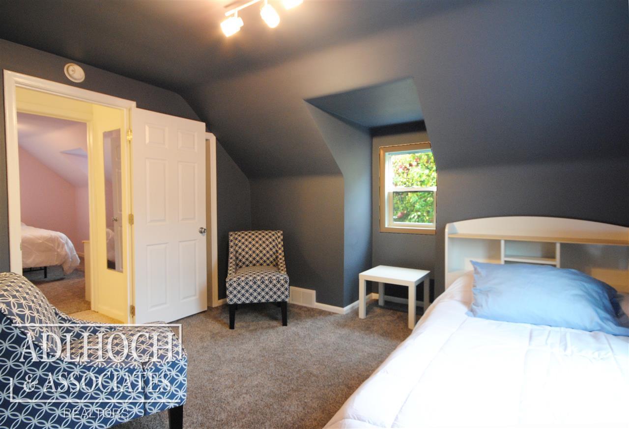 354 Kerby Road Grosse Pointe, MI 48236 - Photo 13 of 19 31306172-12.JPG