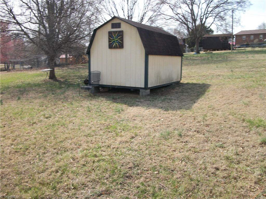 184 Brightwood Road, Unit BRIGHTWOOD Eden, NC 27288 - Photo 4 of 21
