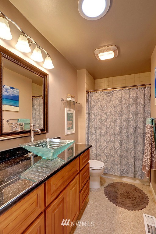 22217 Brier Road Brier, WA 98036 - Photo 15 of 25 Gallery Image 15