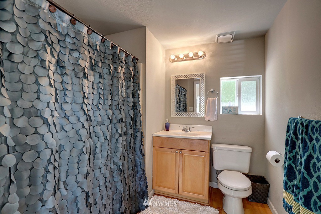 22217 Brier Road Brier, WA 98036 - Photo 22 of 25 Gallery Image 22