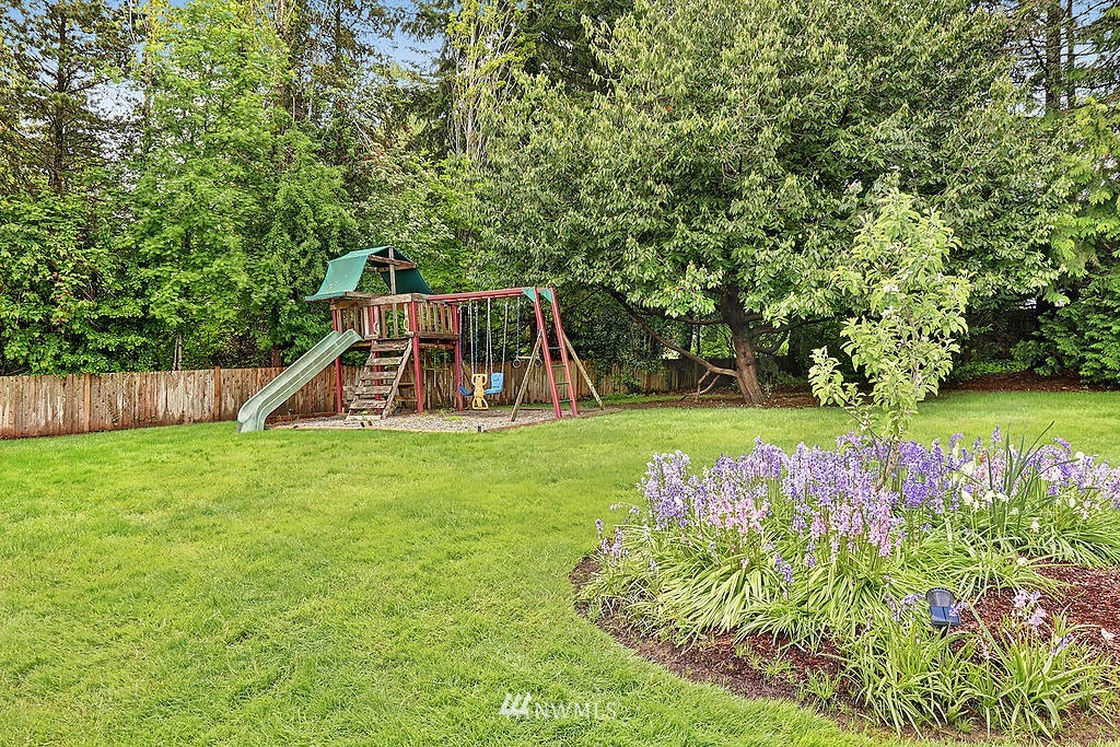 22217 Brier Road Brier, WA 98036 - Photo 23 of 25 Gallery Image 23