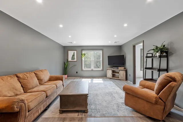 $815,000 | 40 Brienne Road, New Durham, NH 03855